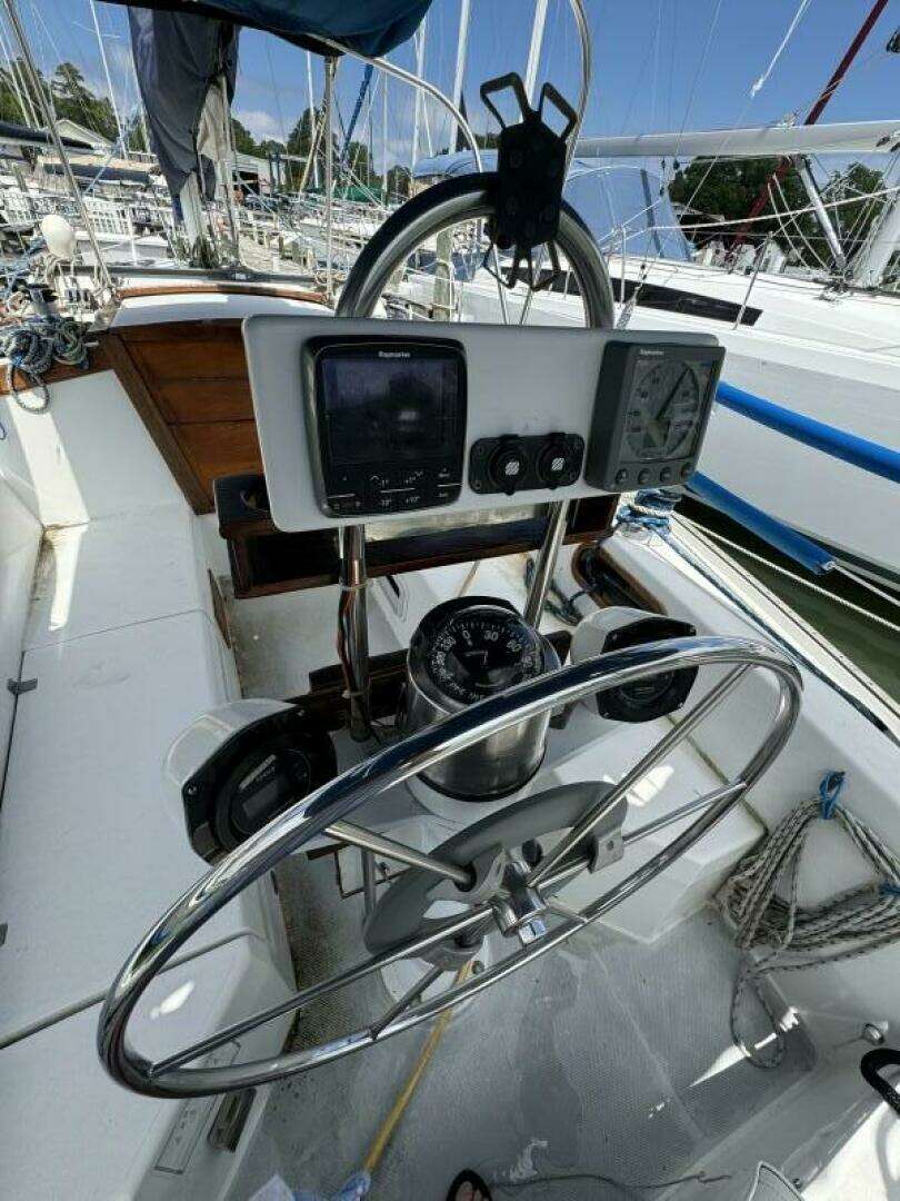 1992 Catalina — - Image 11