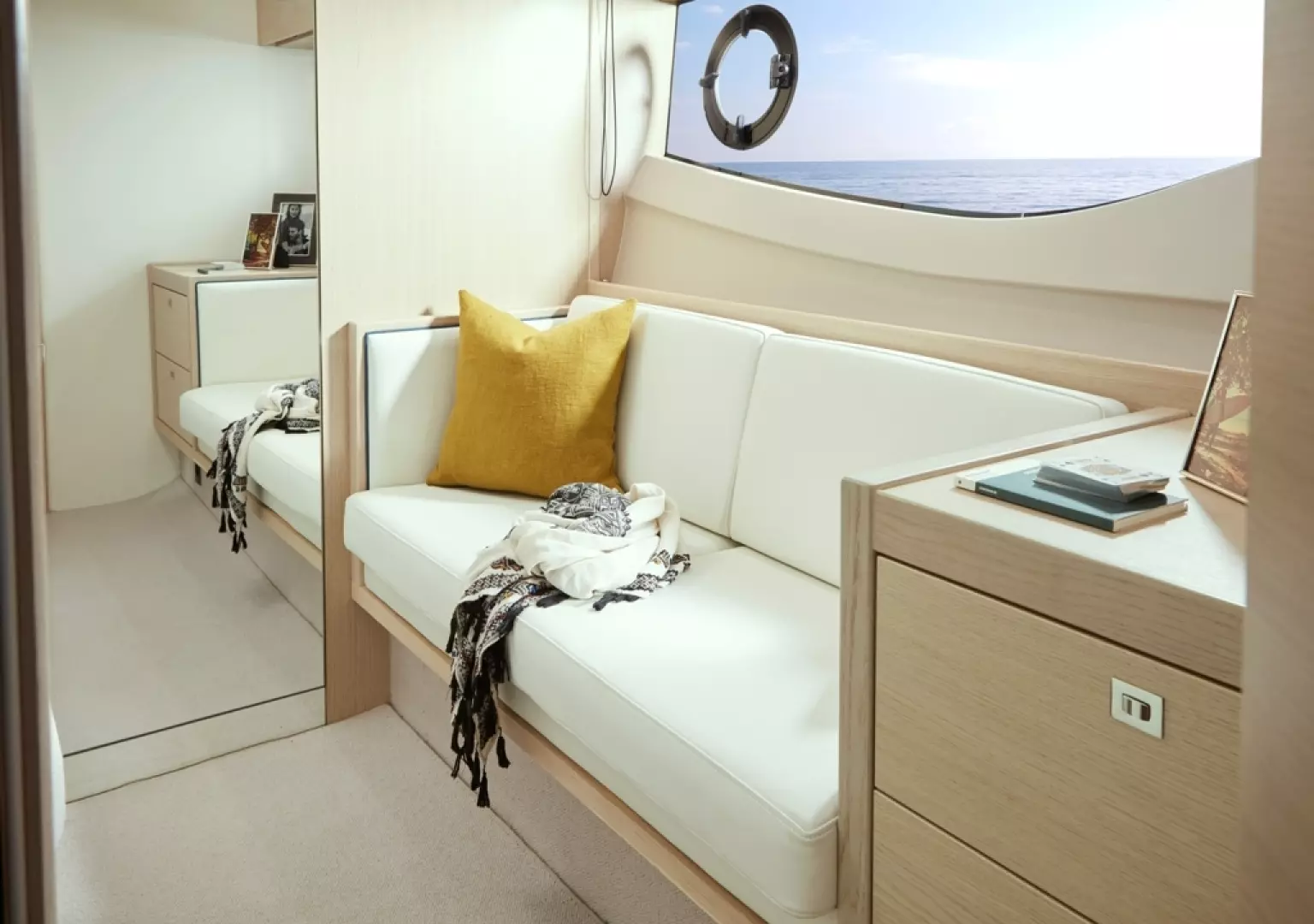 2026 Princess V40 Express - Image 10