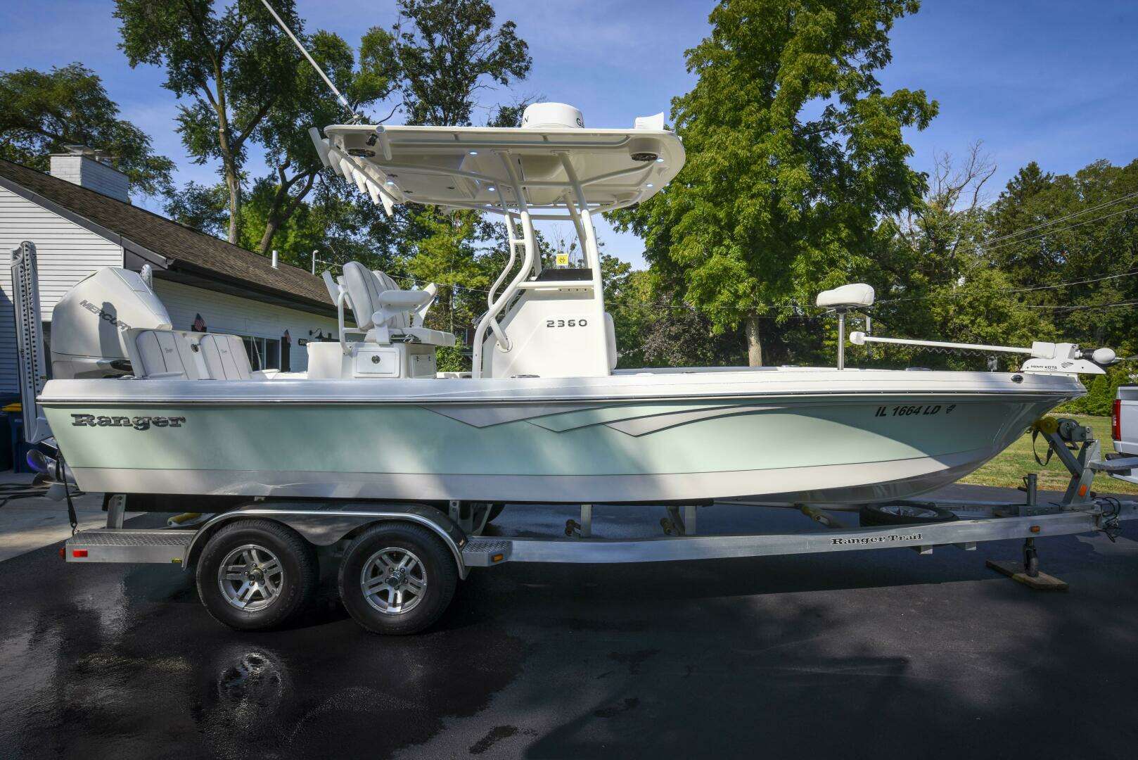 2022 Ranger 2360 - Image 9