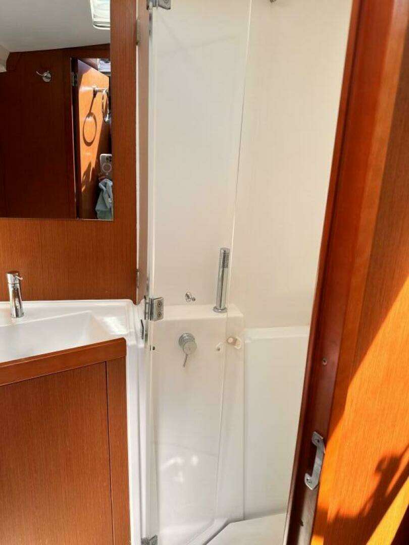 2016 Beneteau Oceanis 45 - Image 50