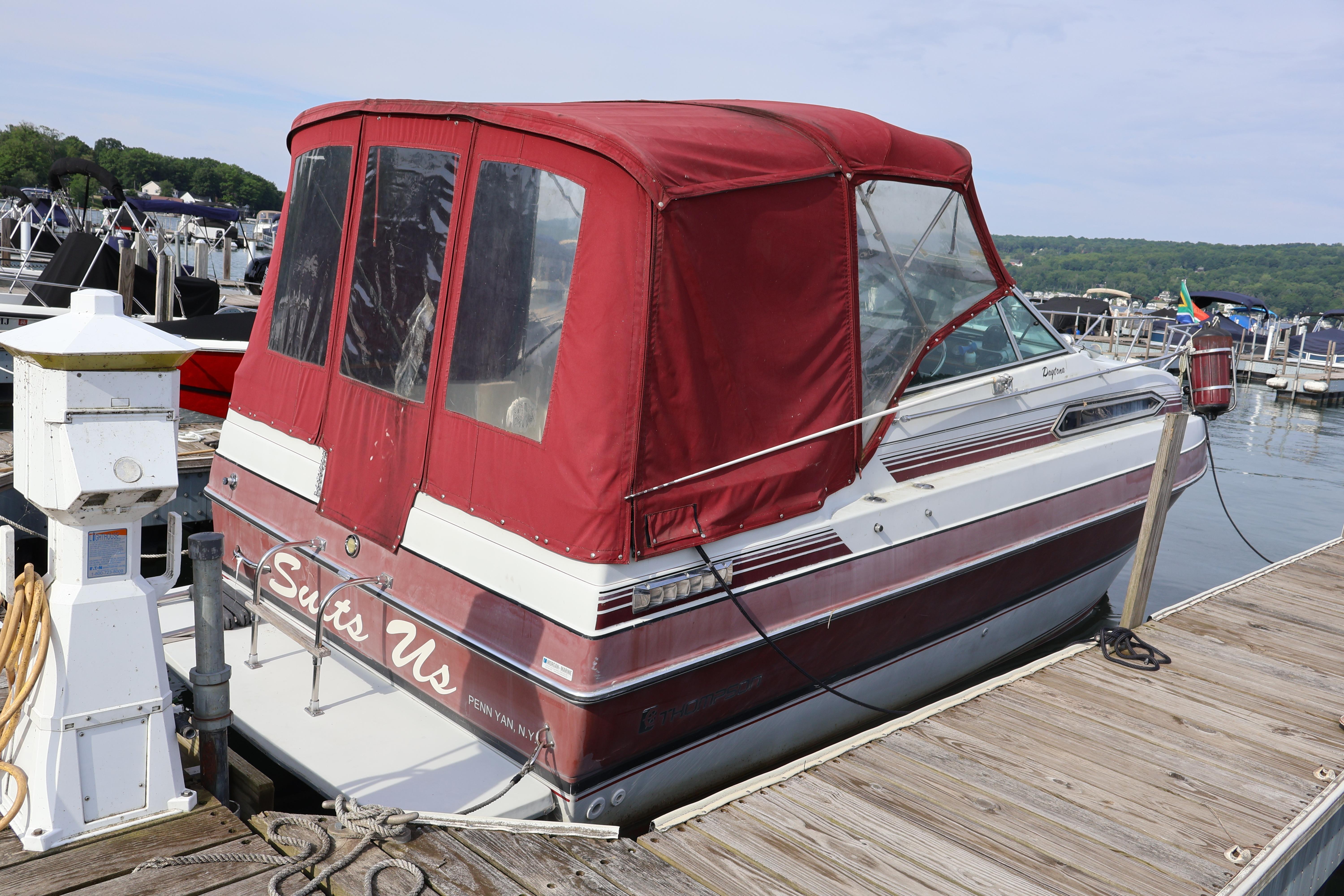 1990 Thompson 250 Daytona Mid Cabin