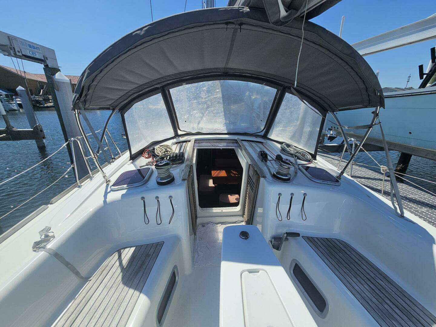 2009 Beneteau Cyclades 43.3 - Image 15
