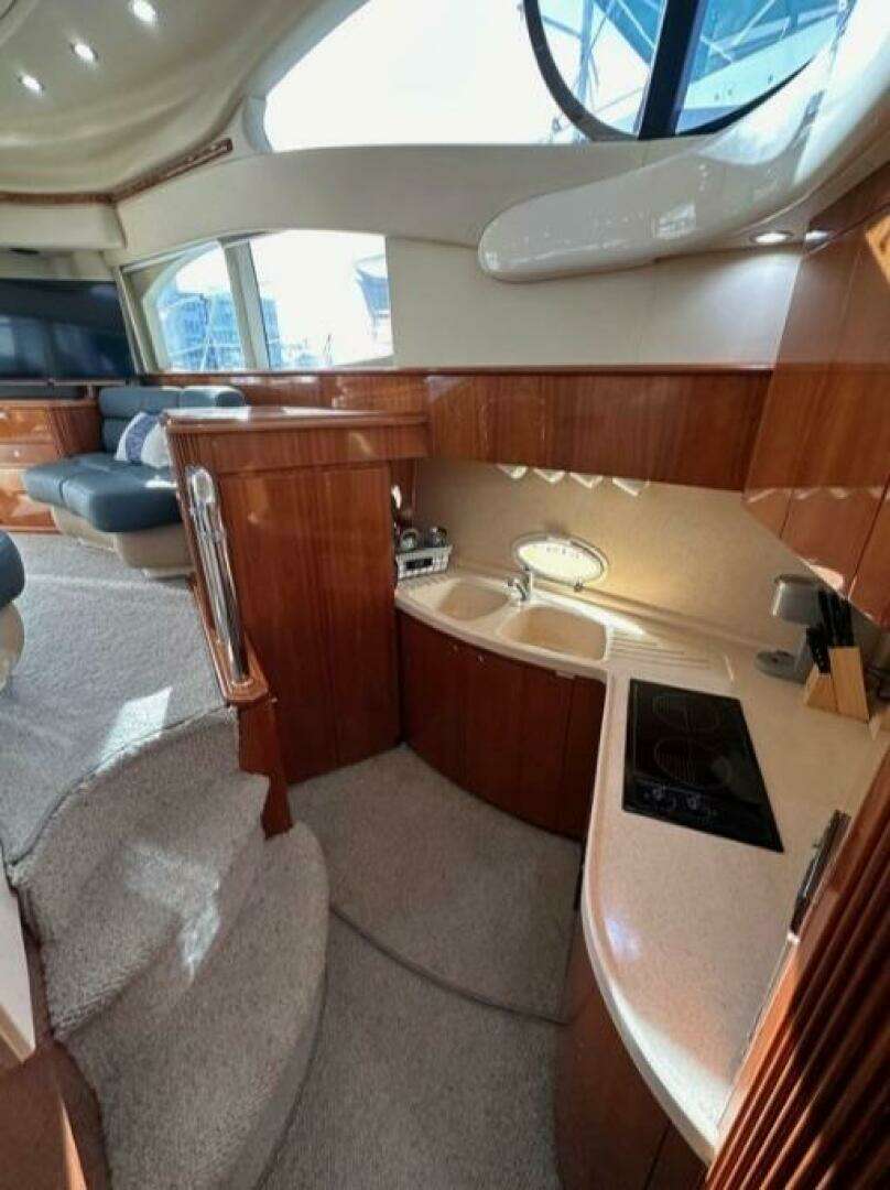 2001 Azimut 42 - Image 14