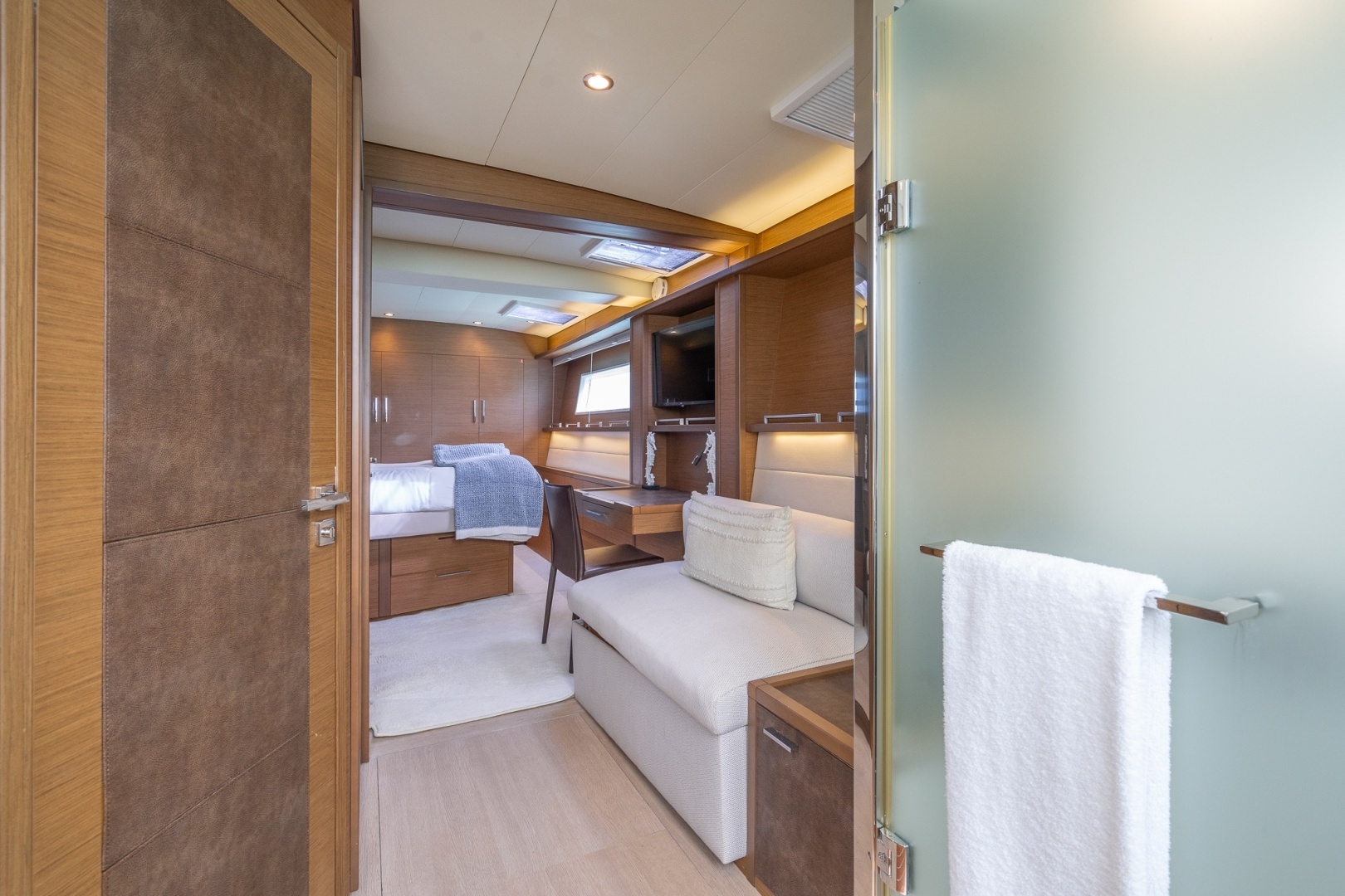 2018 Lagoon 630 Motor Yacht - Image 19