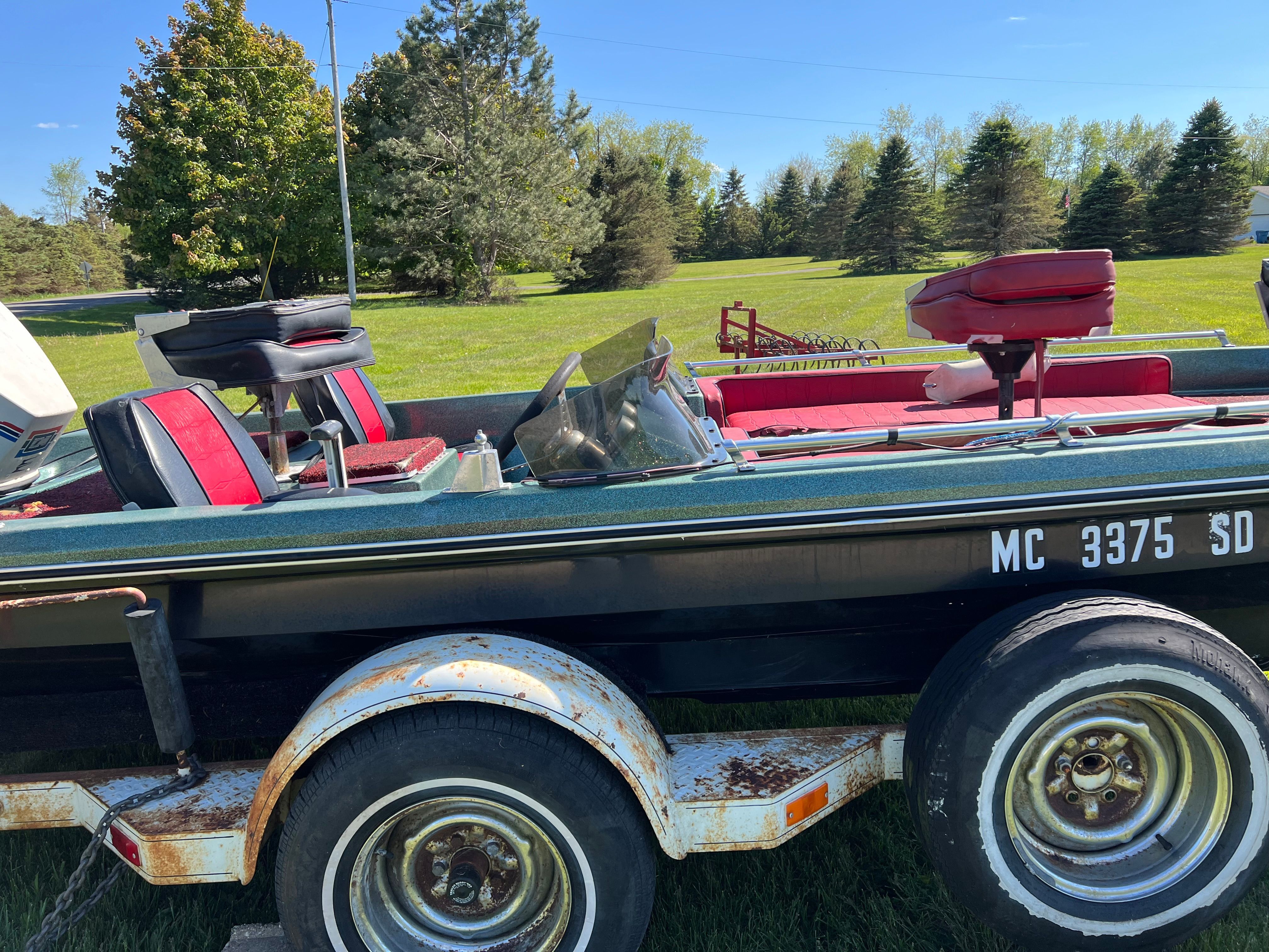 1977 Ranger Fish and Play - 6