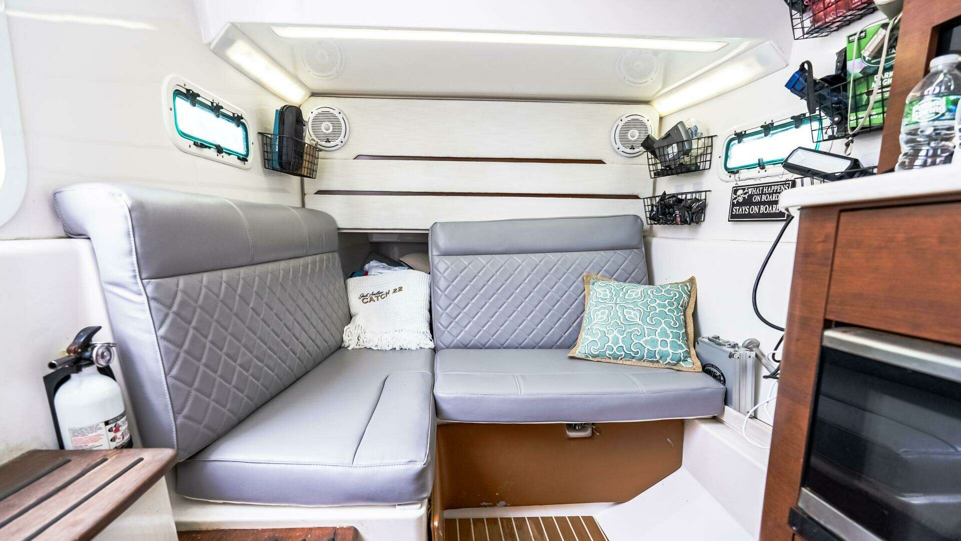 2017 Everglades 435 CC - Image 51