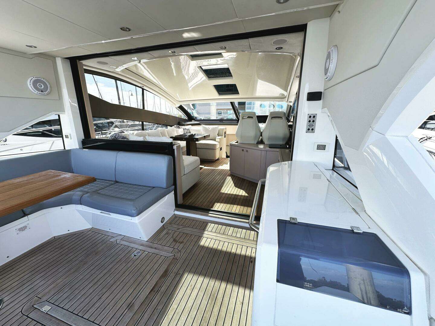 2015 Sunseeker Predator 57 - Image 45