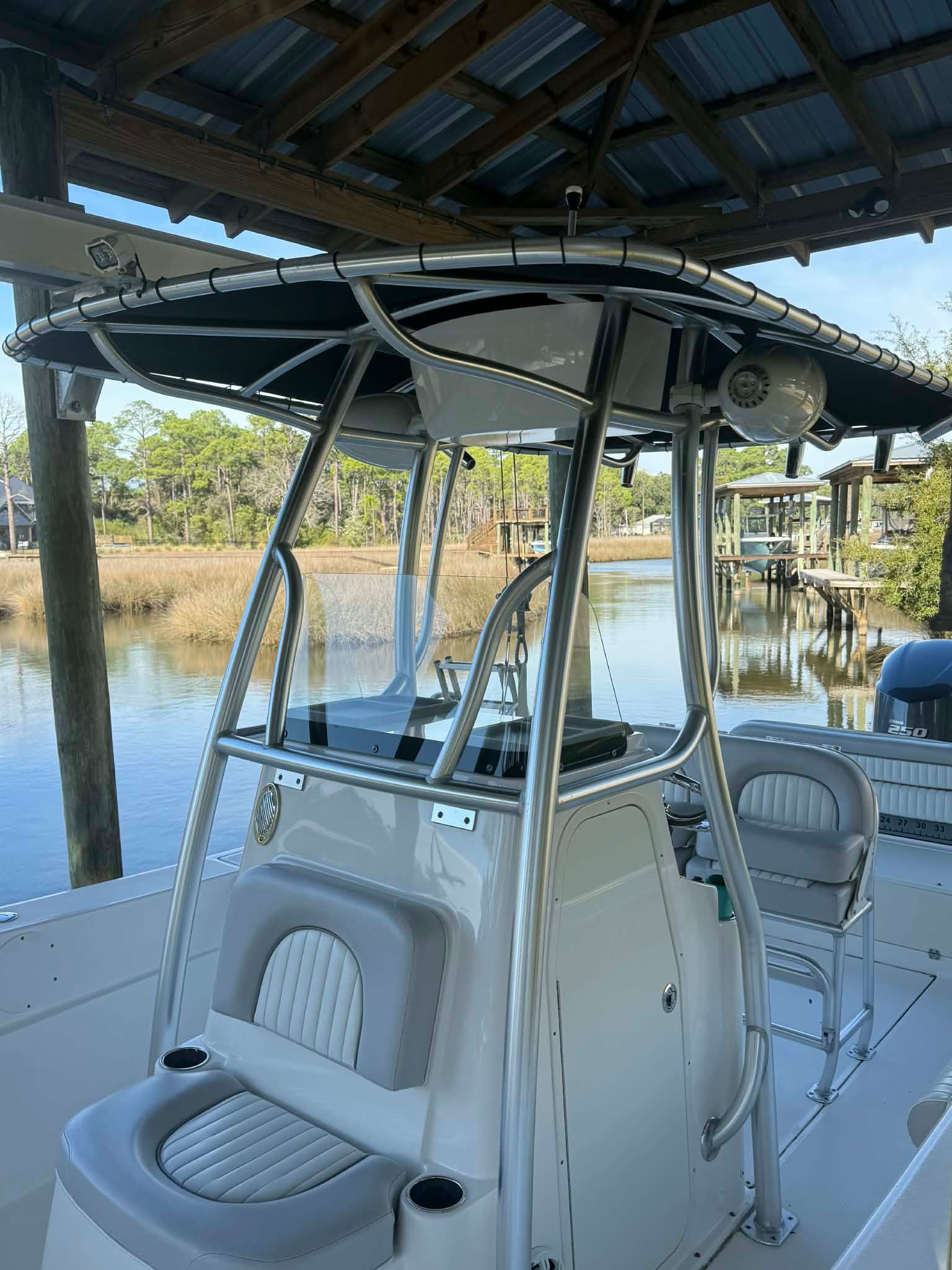 2018 Sea Born LX24 Center Console - 19