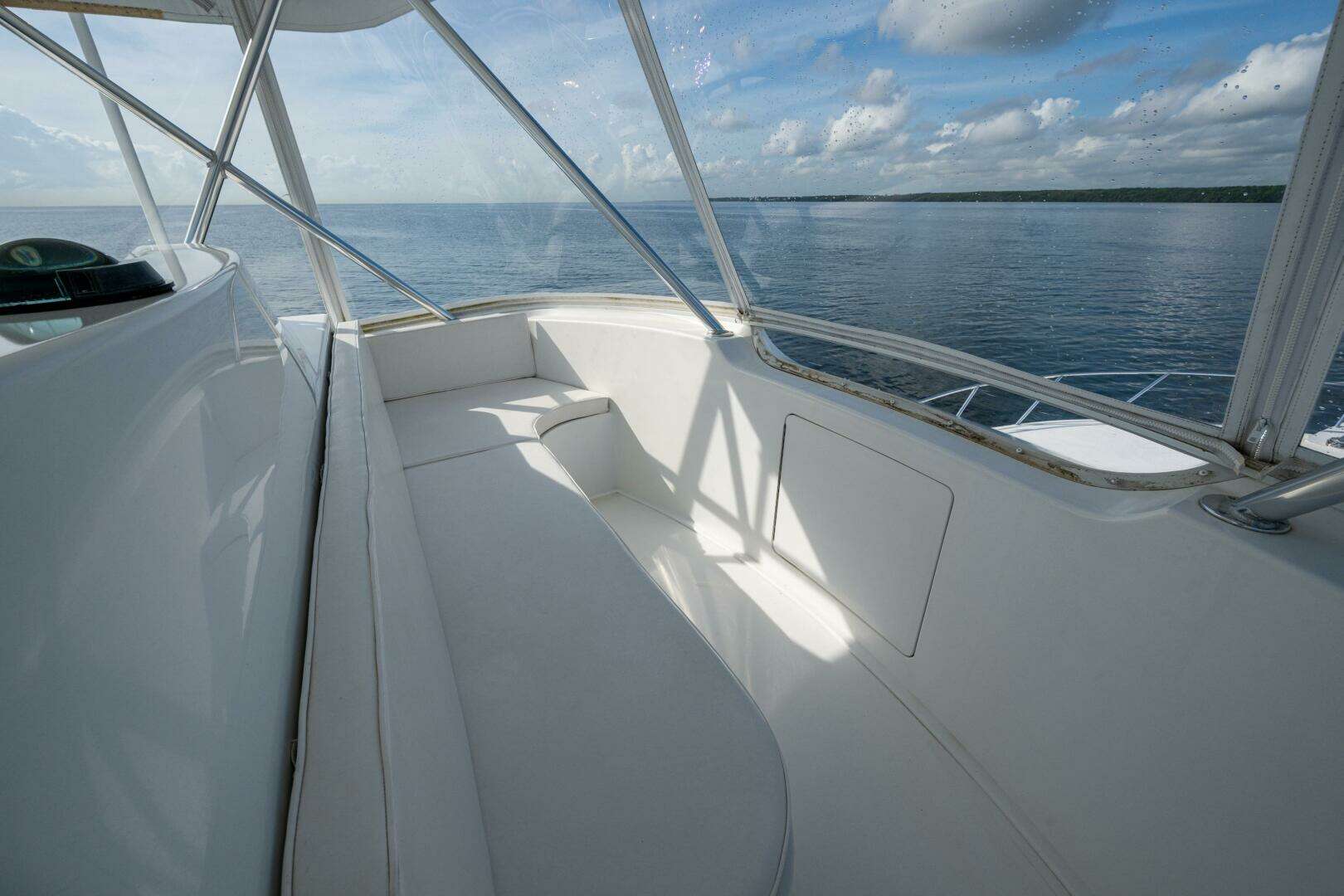 2004 Viking 48 Convertible - Image 44