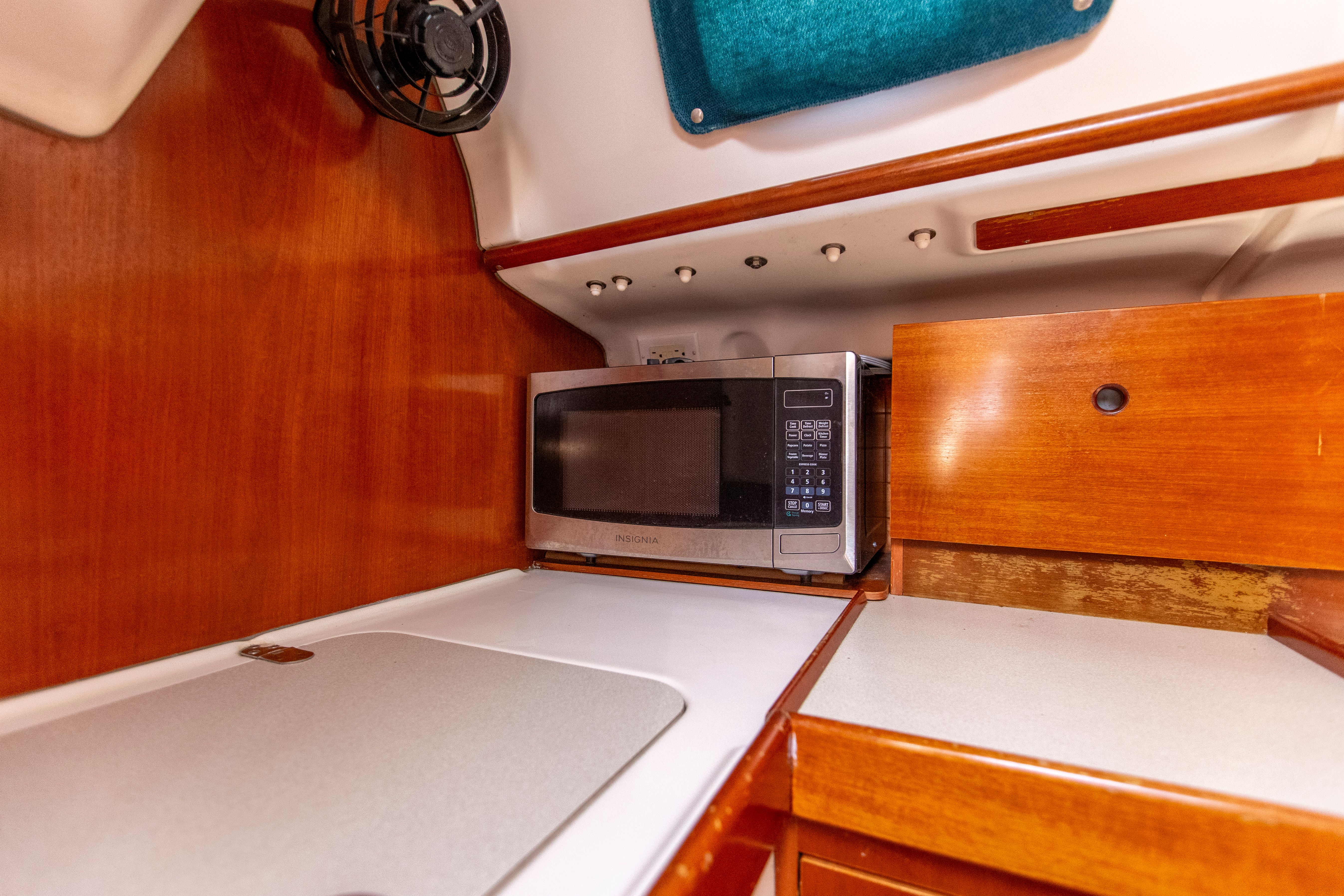 1995 Beneteau Oceanis 321 - 51