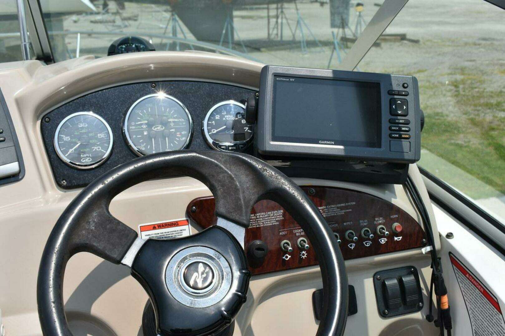 2008 Sea Ray 240 Sundancer - Image 12