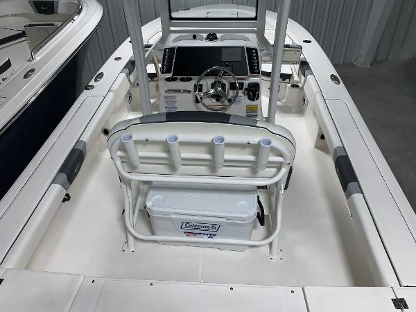 2024 Robalo 246 Cayman boat interior with console and seating.