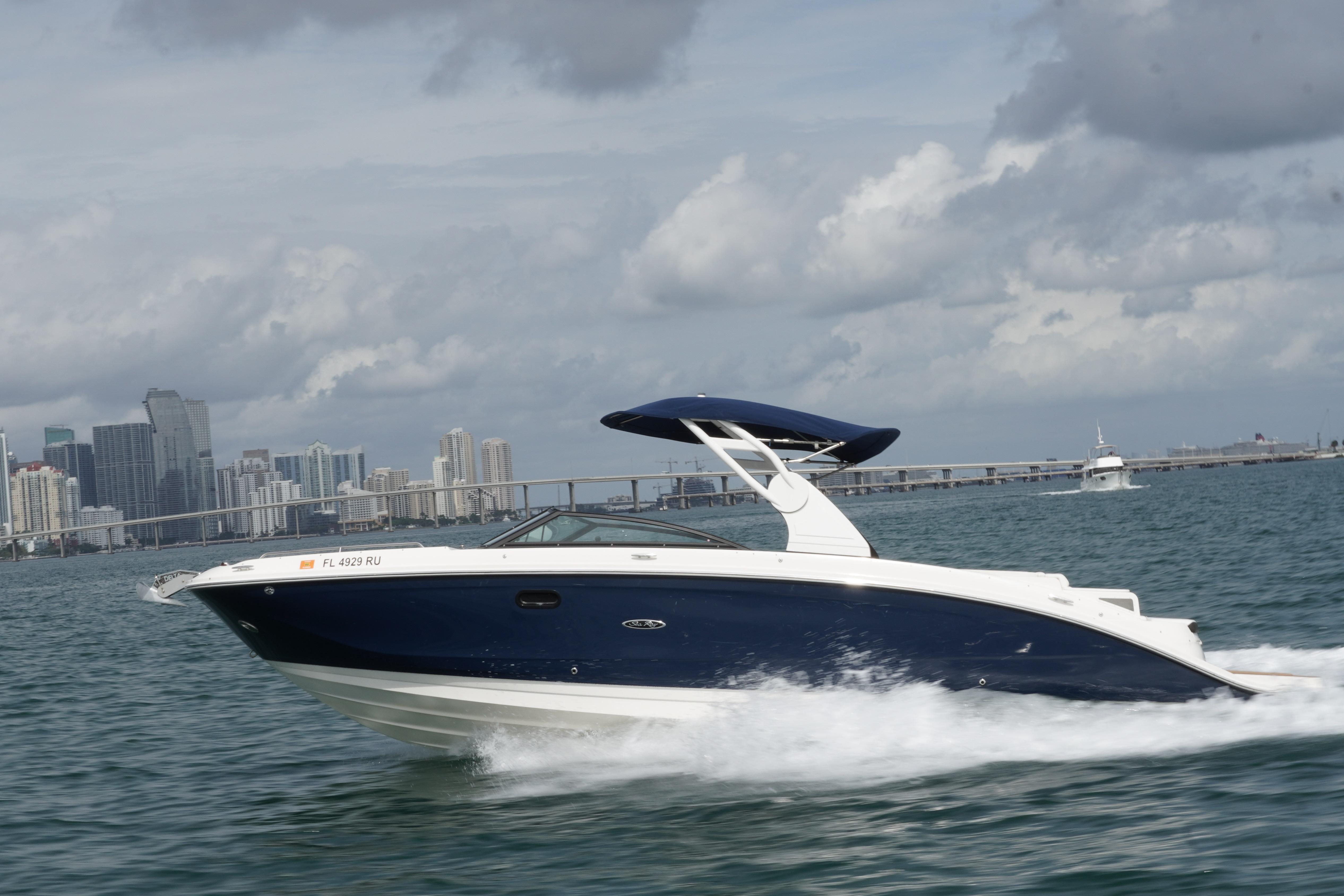 2018 Sea Ray SDX 290