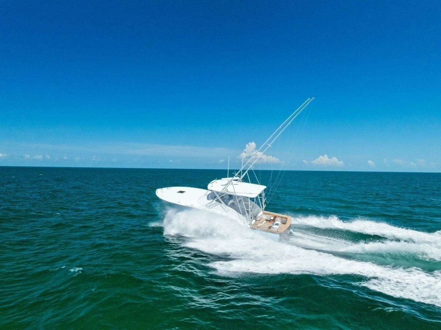 2018 Custom Carolina 35 Express - Image 20