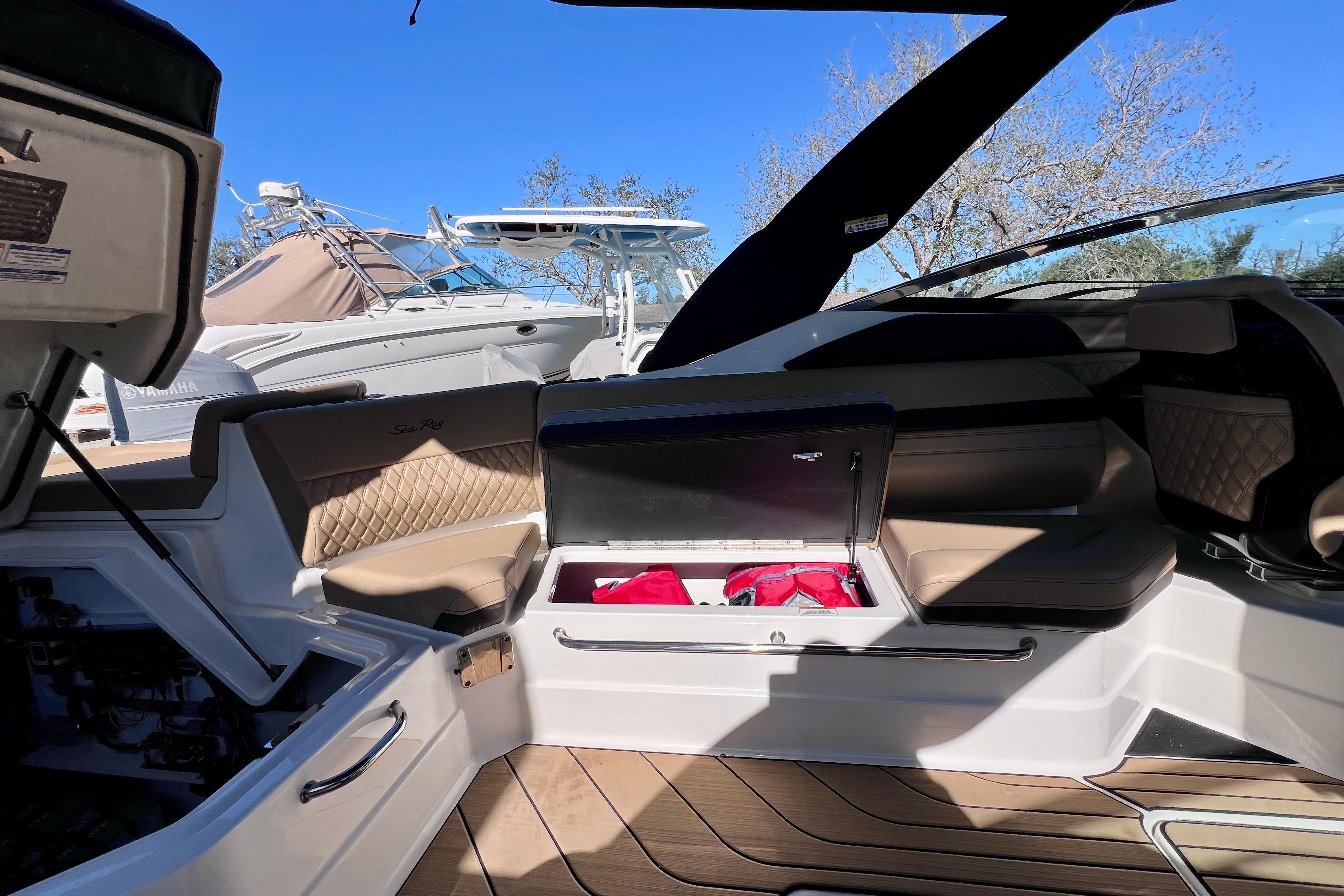 2023 Sea Ray SLX 280 - 43
