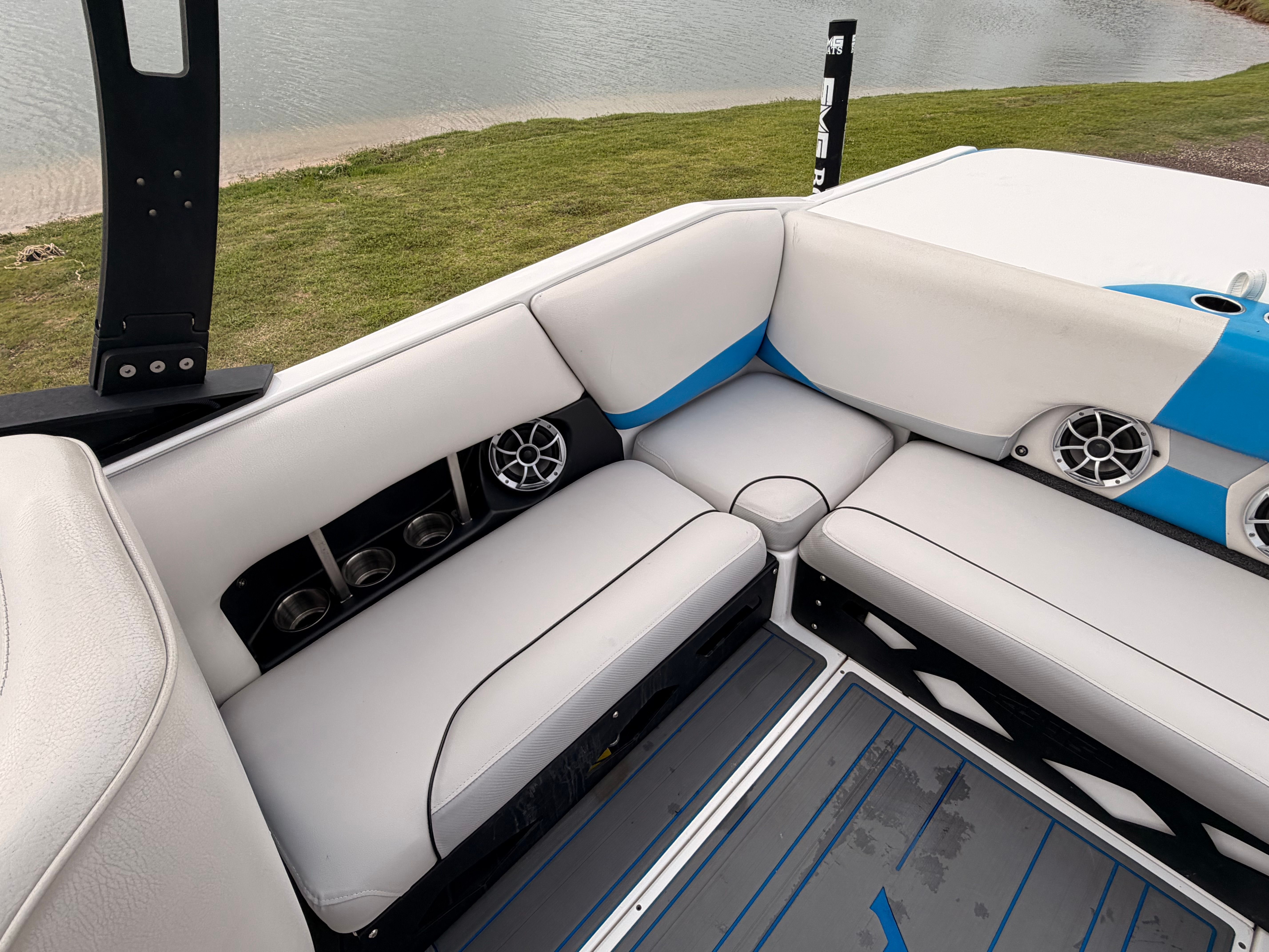 2013 AXIS A22 - Image 11