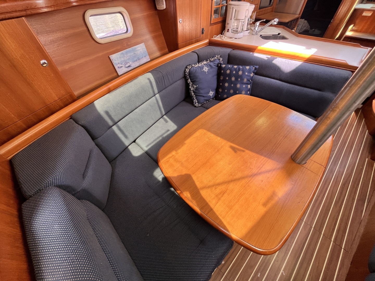 2006 Hunter 36 - Image 14