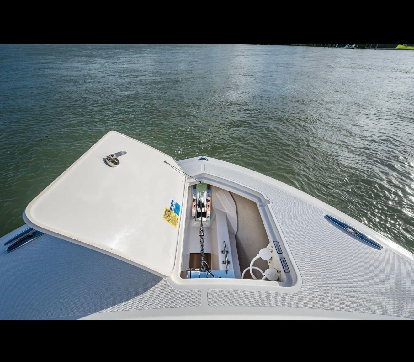 2020 Pursuit DC 365 Dual Console - 23