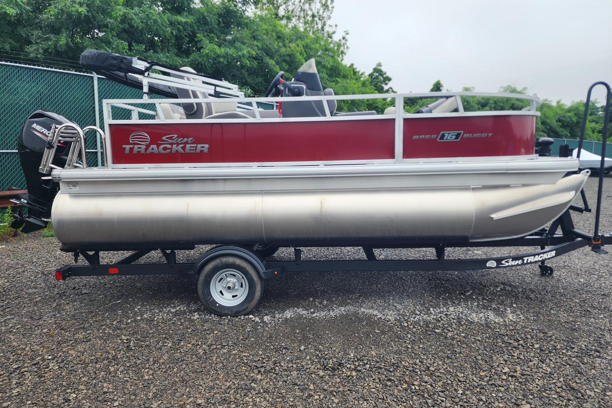 2026 Sun Tracker Bass Buggy 16 XL Select