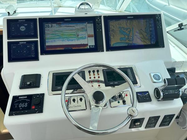 2008 Cabo 38 Express - 15
