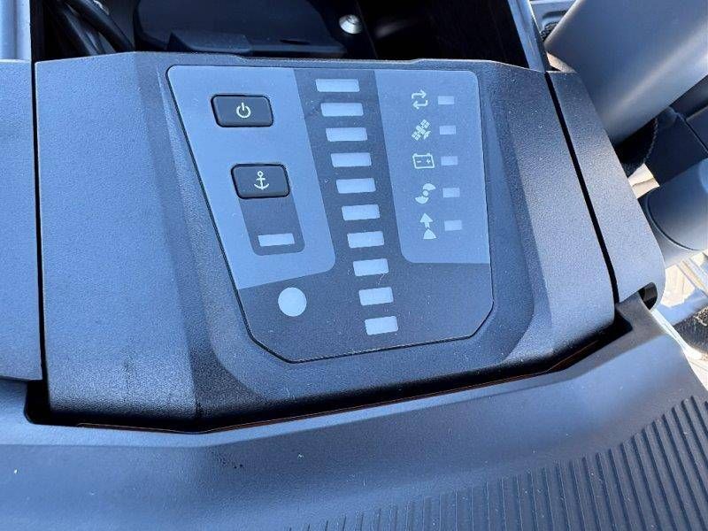 2026 Sea-Doo Switch Fish 18 - 16