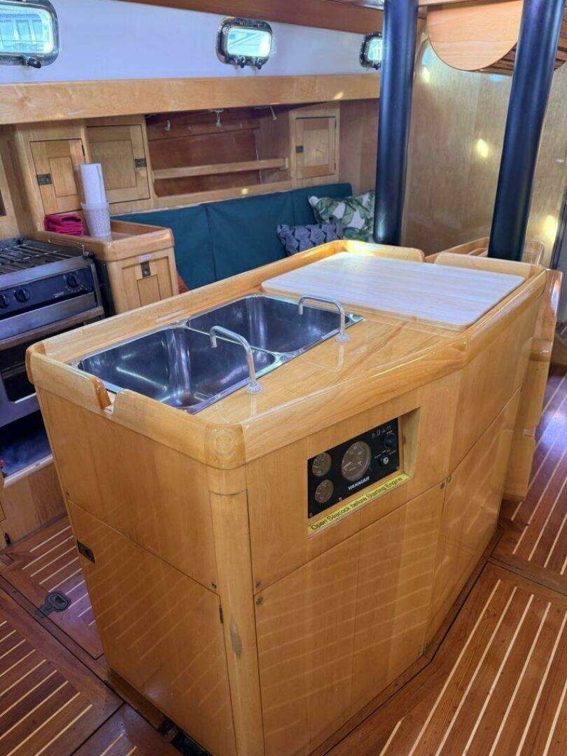 2007 Schooner — - Image 32