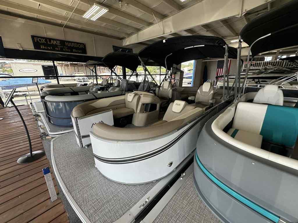 2026 Avalon LSZ Quad Lounger 23 FT