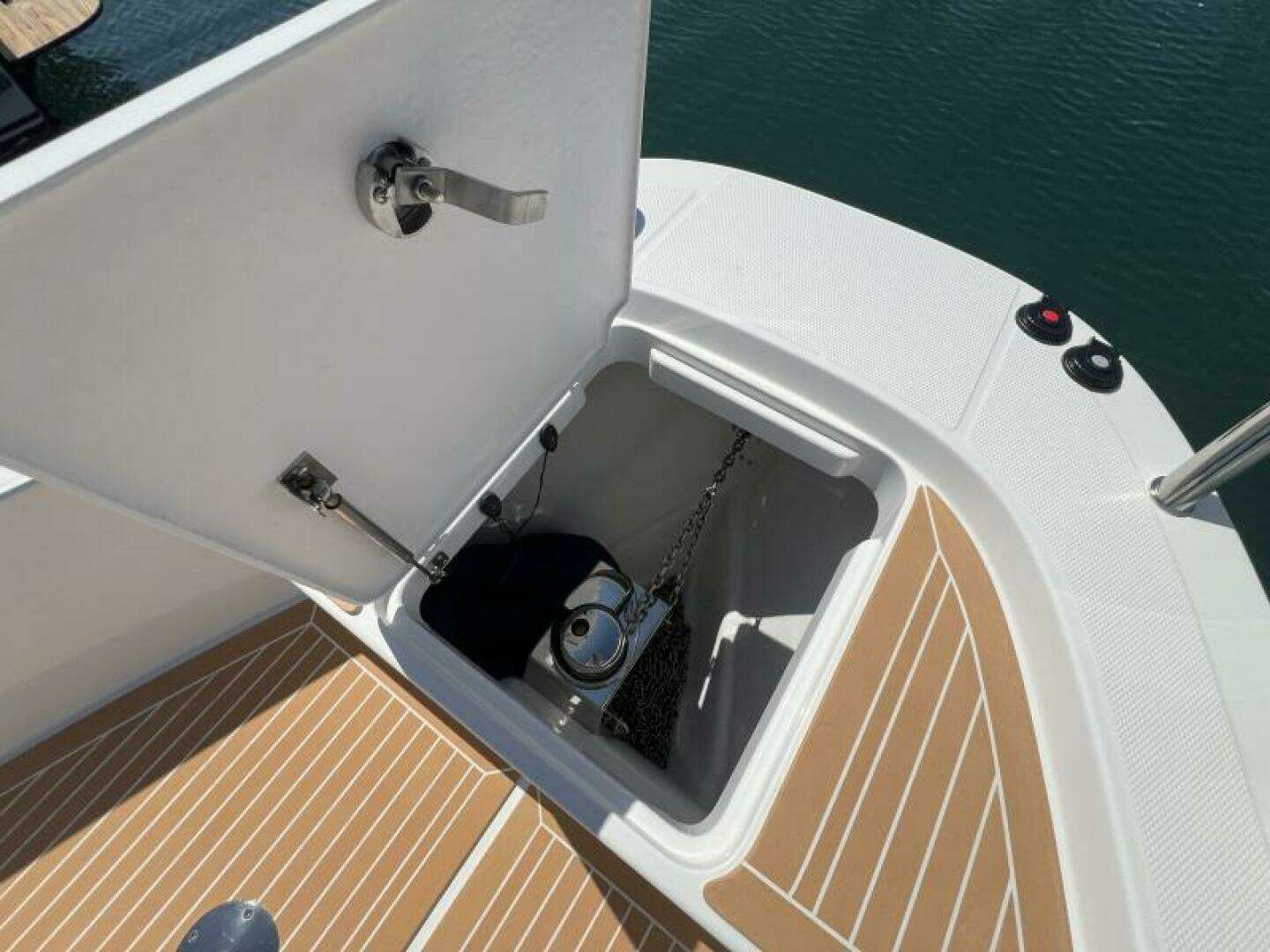 2024 Nimbus T9 - Image 9