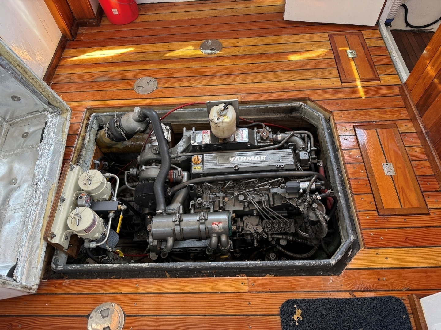 2000 Seaworthy Downeast 28 - Image 24
