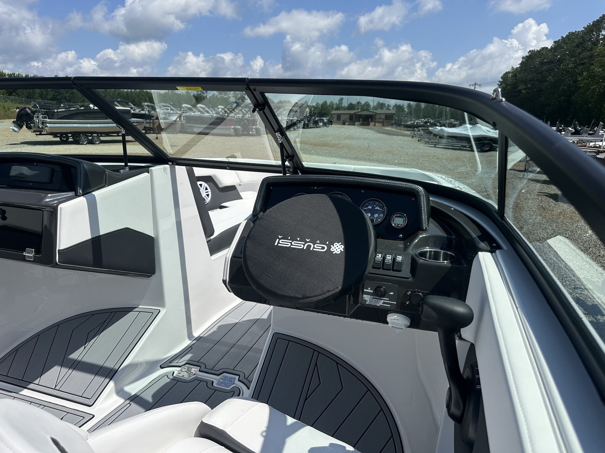 2025 Monterey M-22 - 2