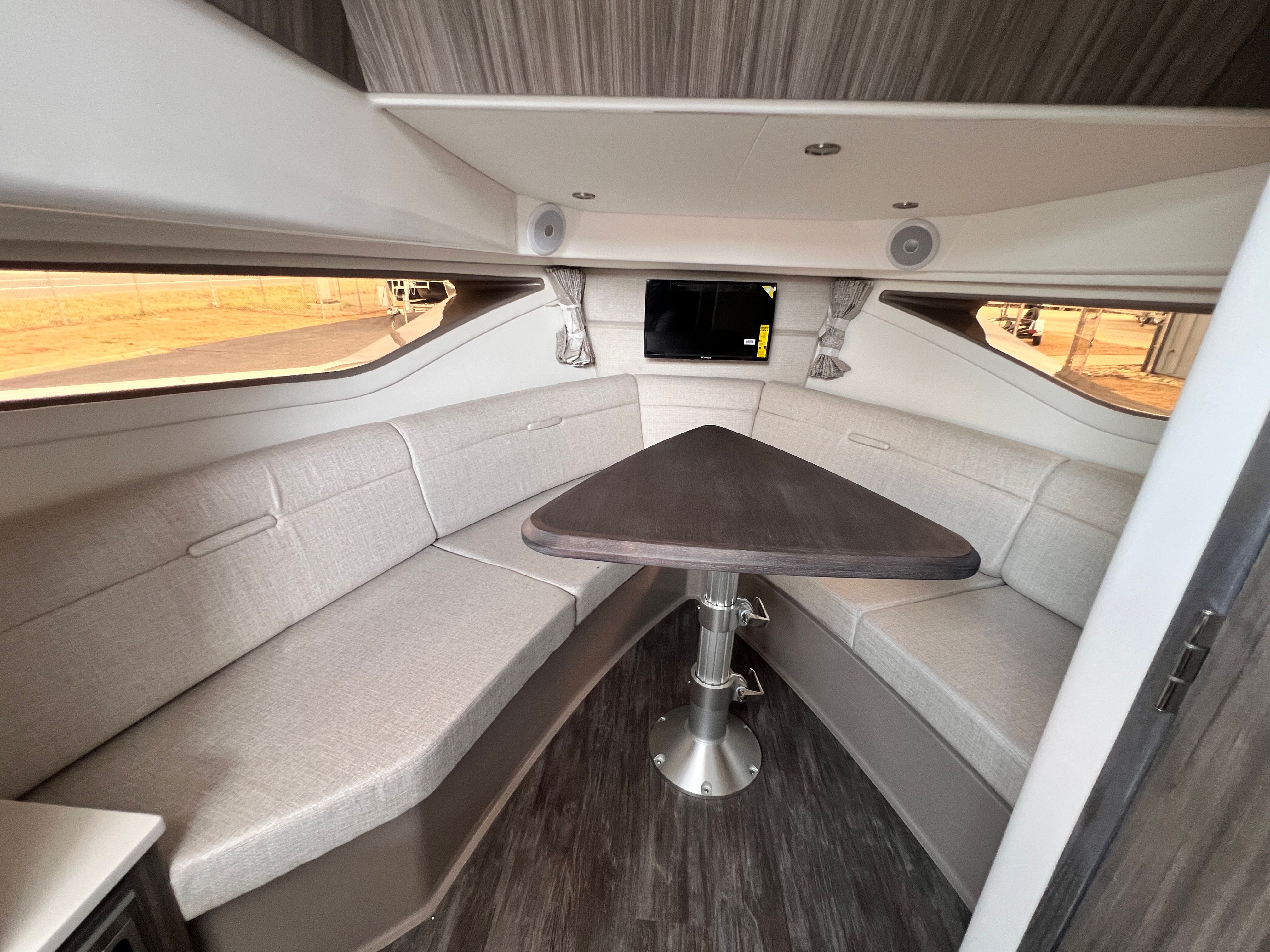 2026 Sea Ray Sundancer 320 - 34