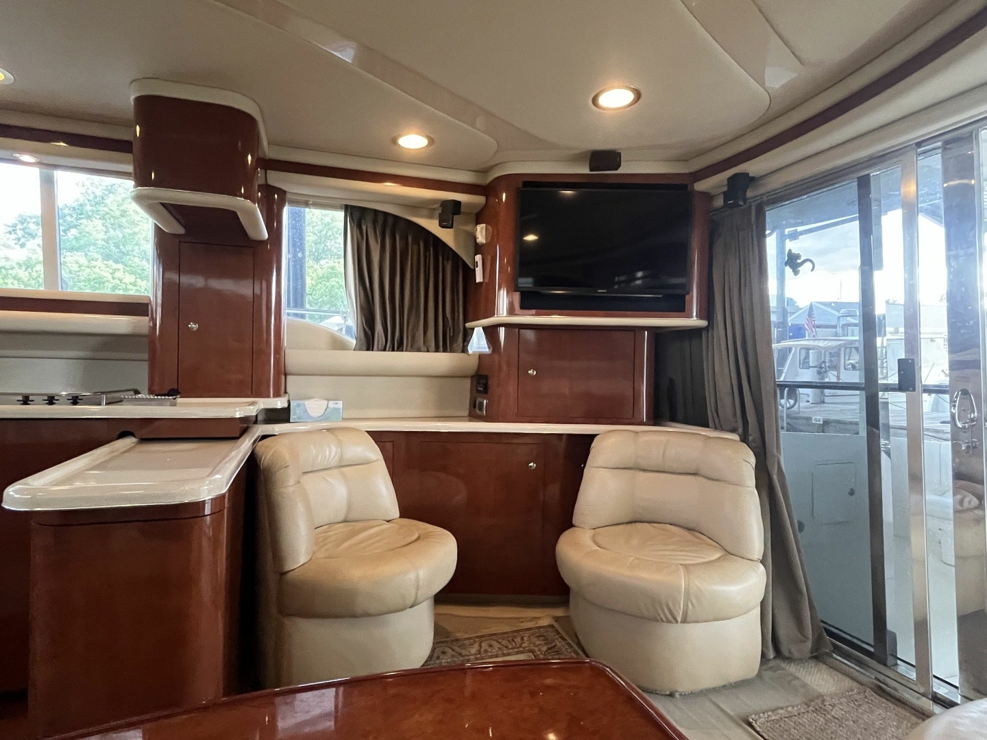 2003 Sea Ray 480 Sedan Bridge - Image 29