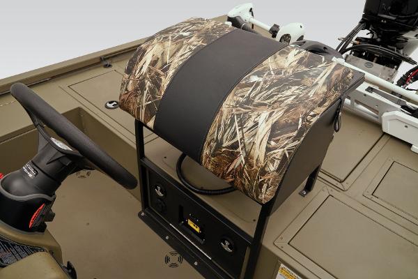 2026 Tracker Grizzly 2072 CC Sportsman Kicker - 71