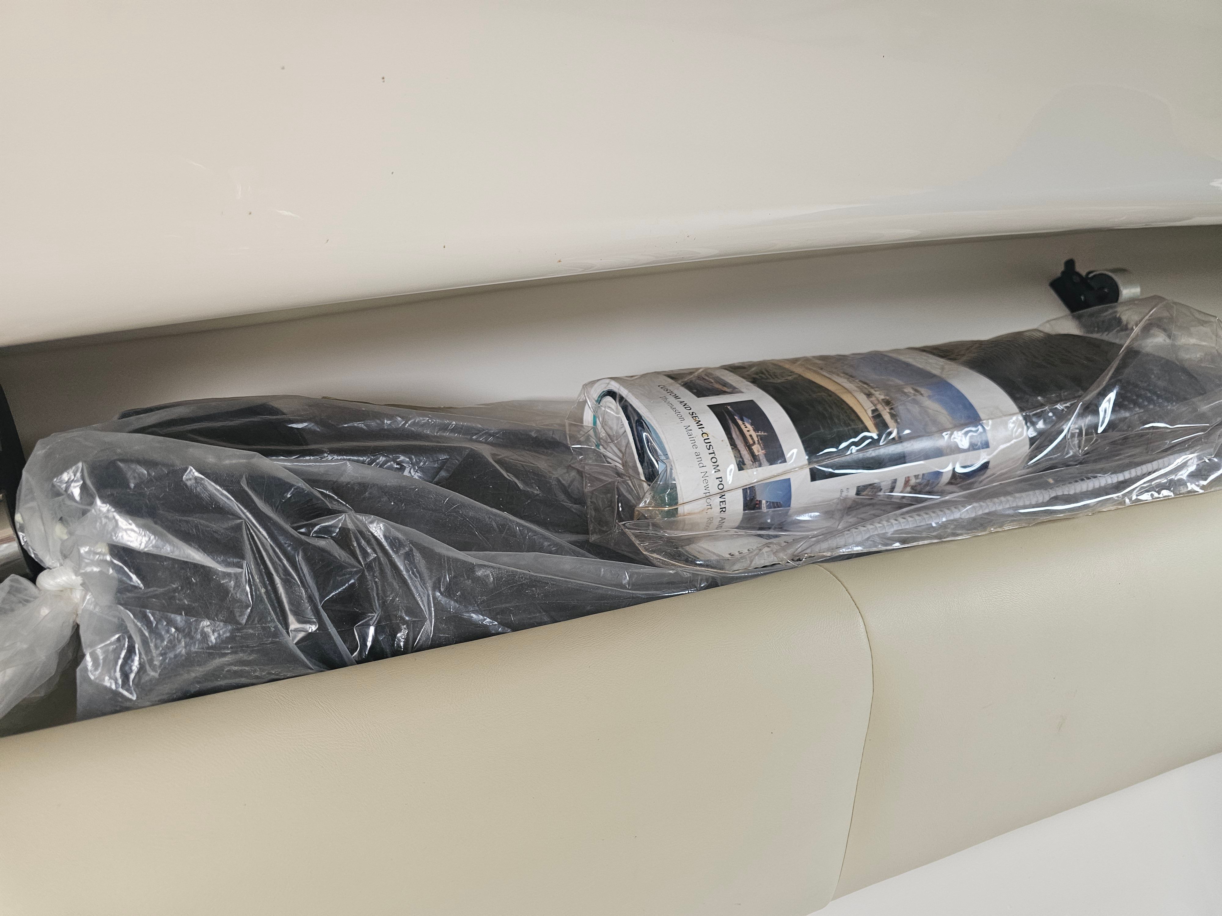 2017 Robalo R265 Walkaround - 39