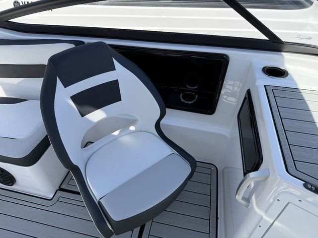 2026 Yamaha Boats 195S - 22