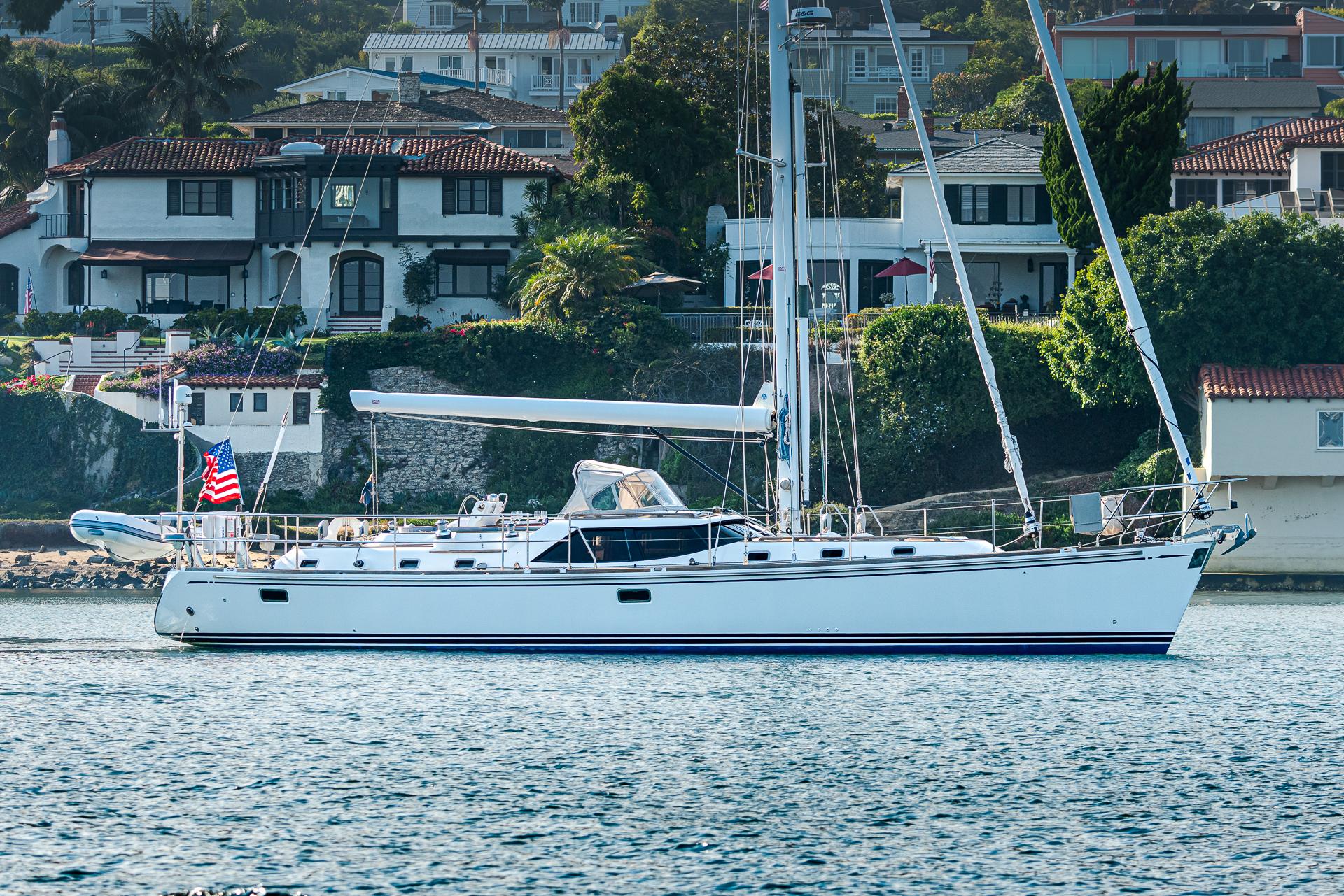 2011 Hylas 56