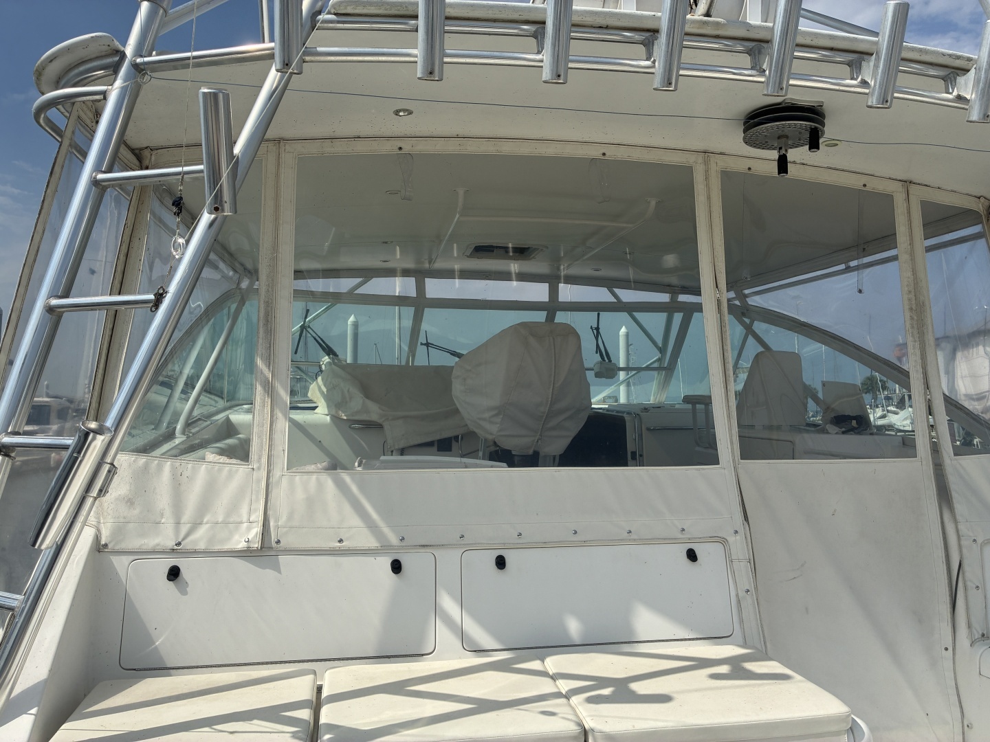 2000 Cabo 45 Express - Image 40