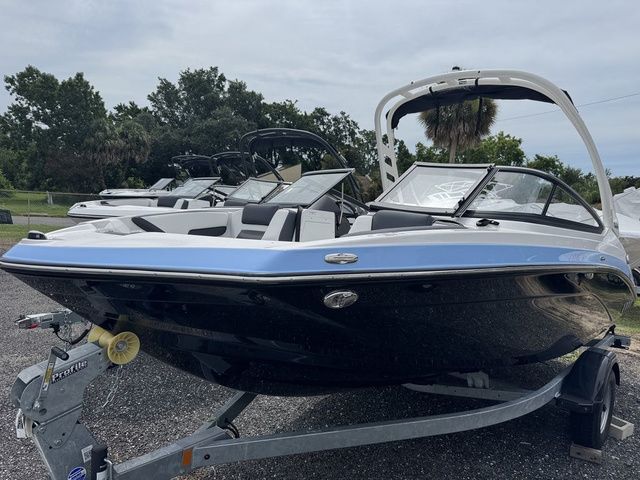 2025 Yamaha Boats 195S - 2