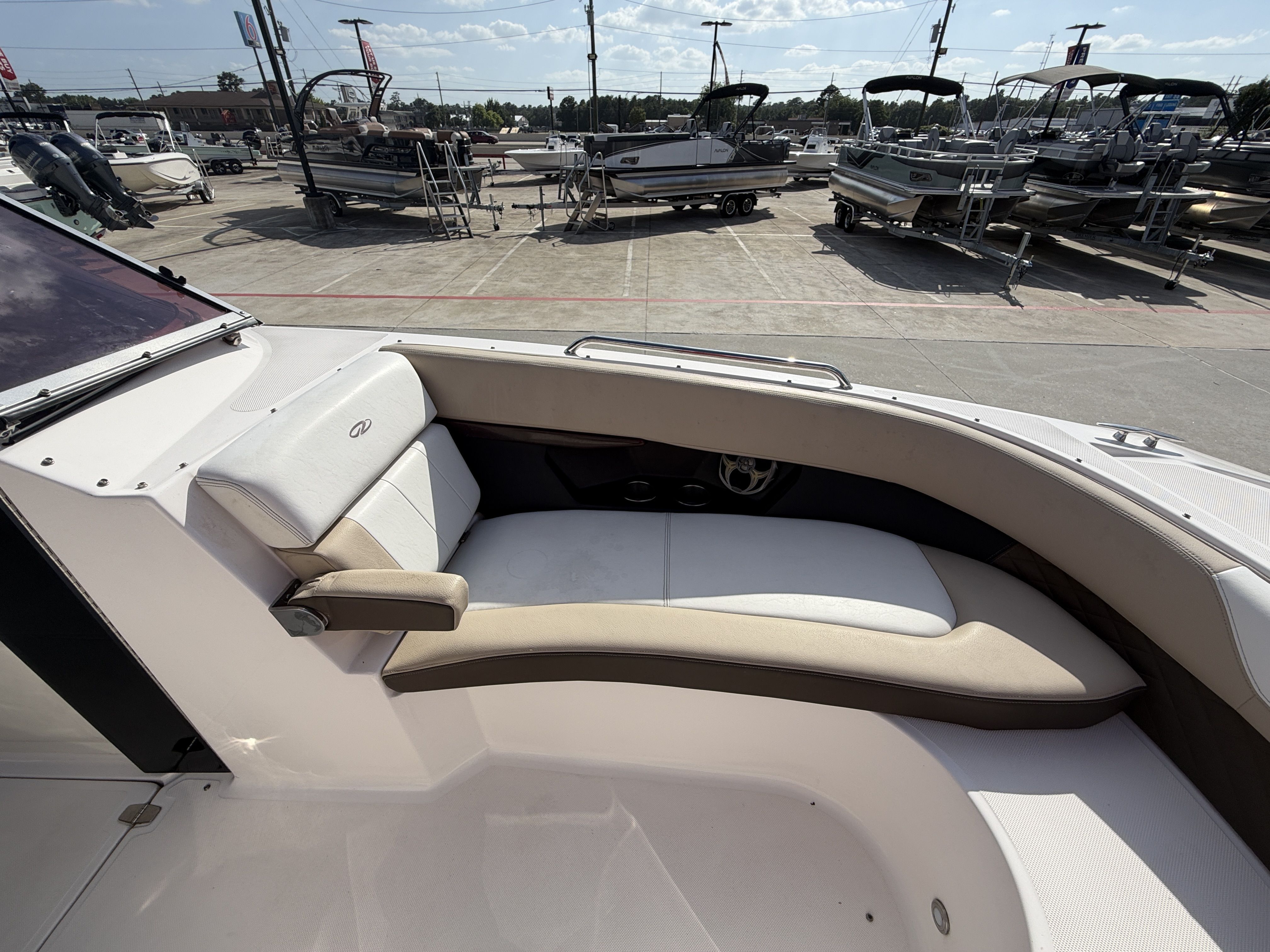 2013 Regal 27 FAST DECK - 21