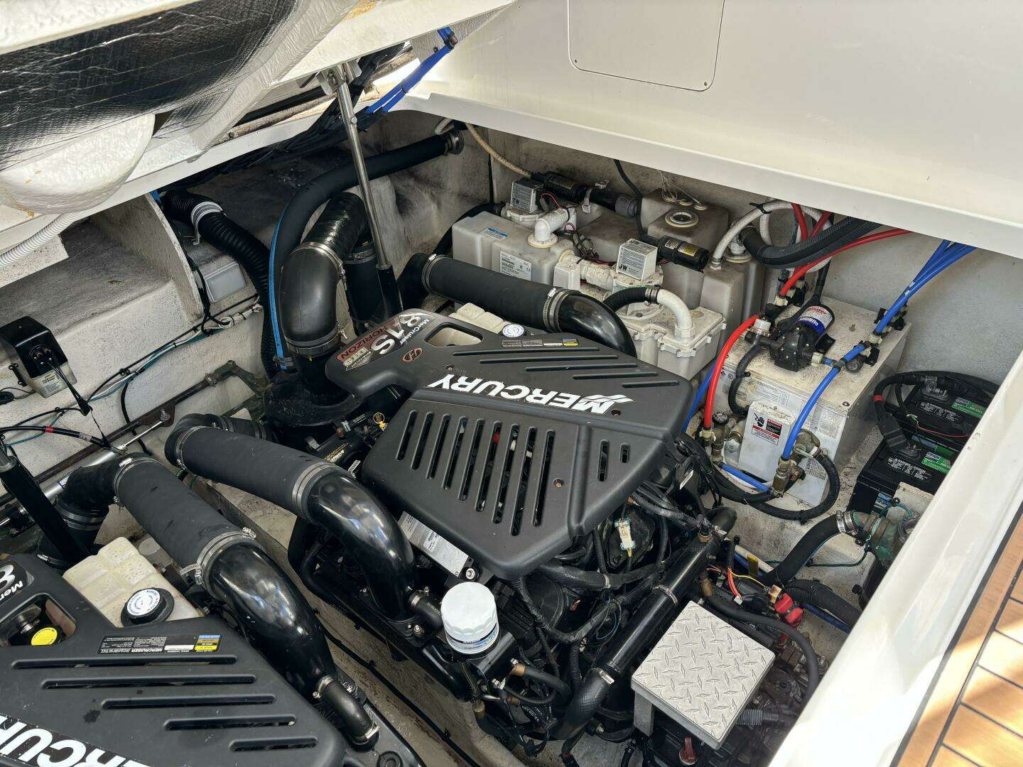 2009 Sea Ray SUNDANCER 350 - Image 53