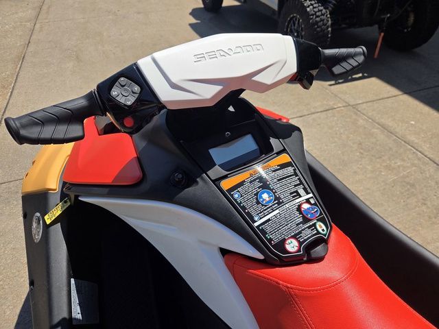 2026 Sea-Doo Spark - 15