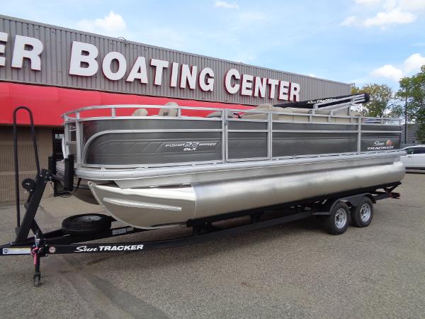 2025 Sun Tracker Fishin' Barge 22 DLX - 77