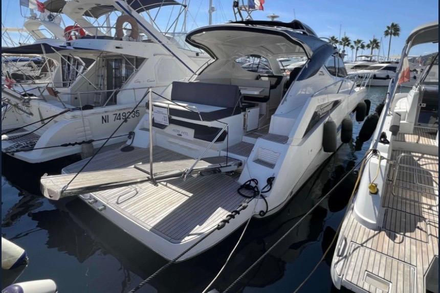 2017 Galeon 405 HTL