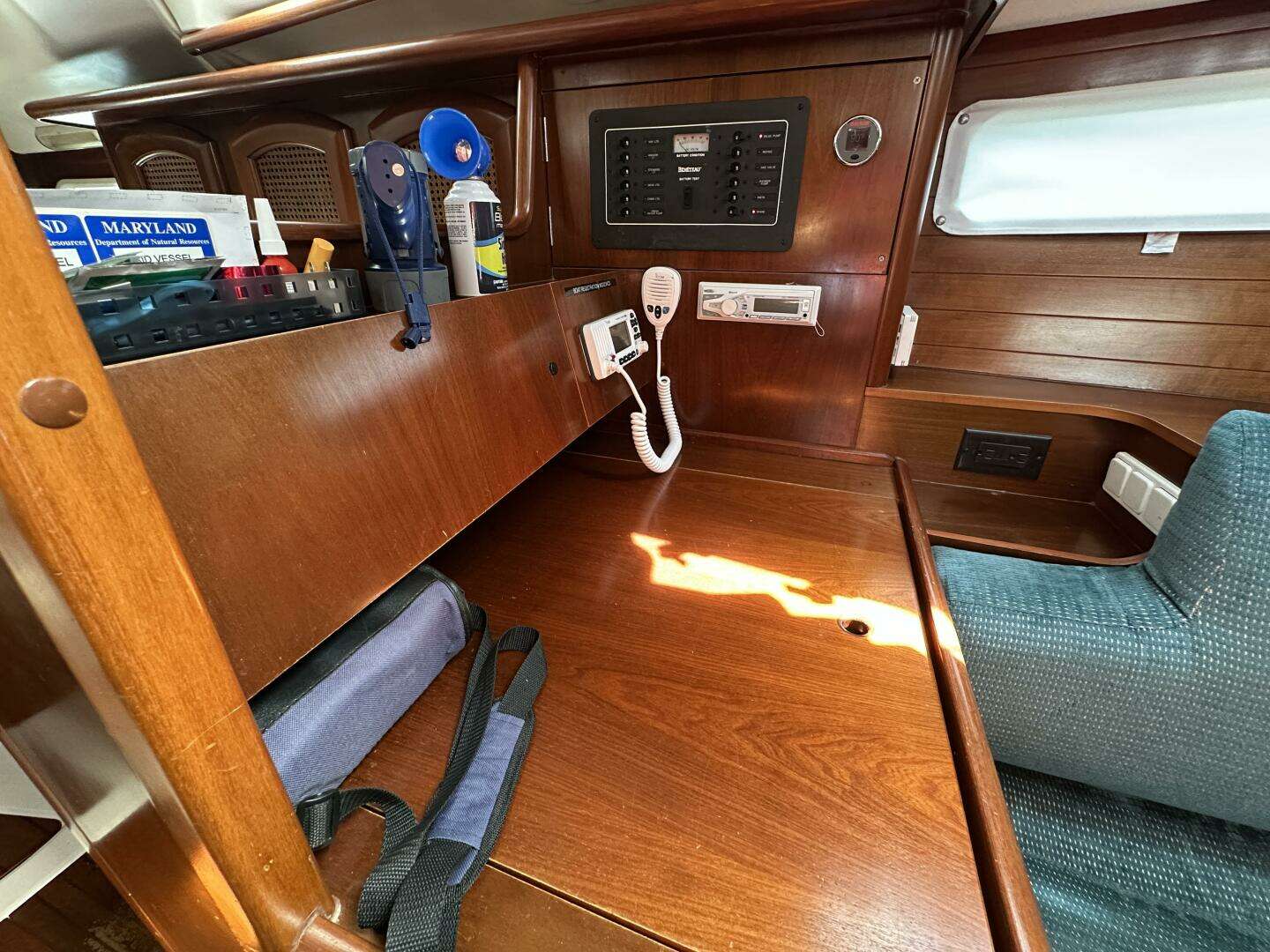1999 Beneteau — - Image 29