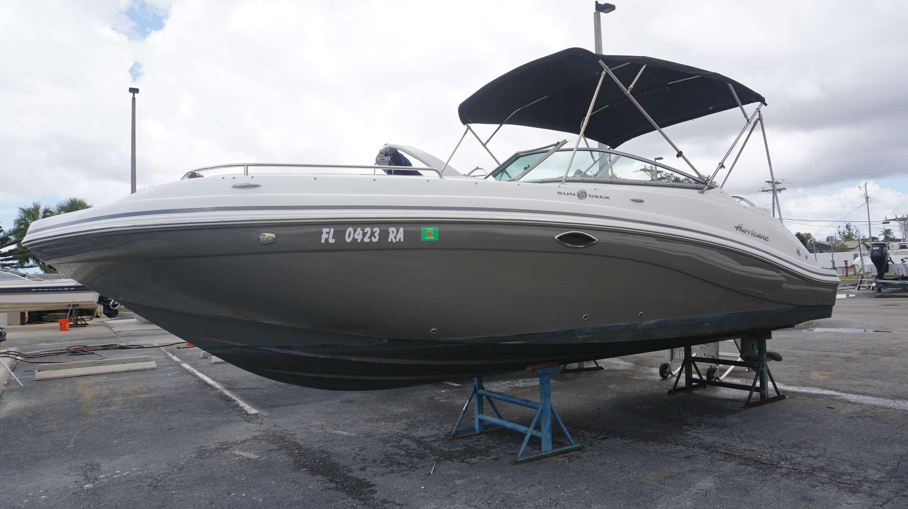 2015 Hurricane 2486SD