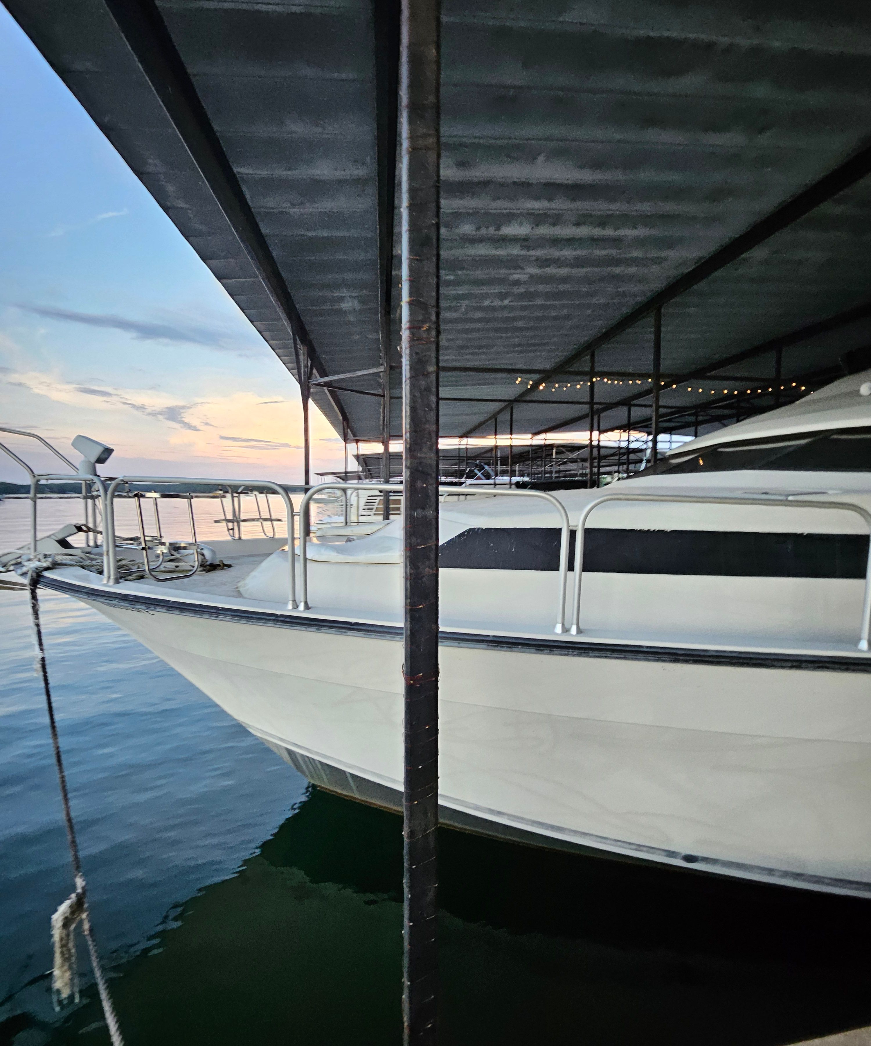1989 Mediterranean Mainship/Salon - 6