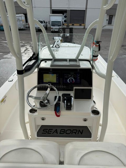 2023 Sea Born FX 24 - 3