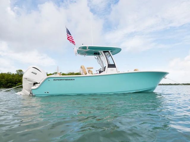 2026 Sportsman Heritage 231 Center Console - 35