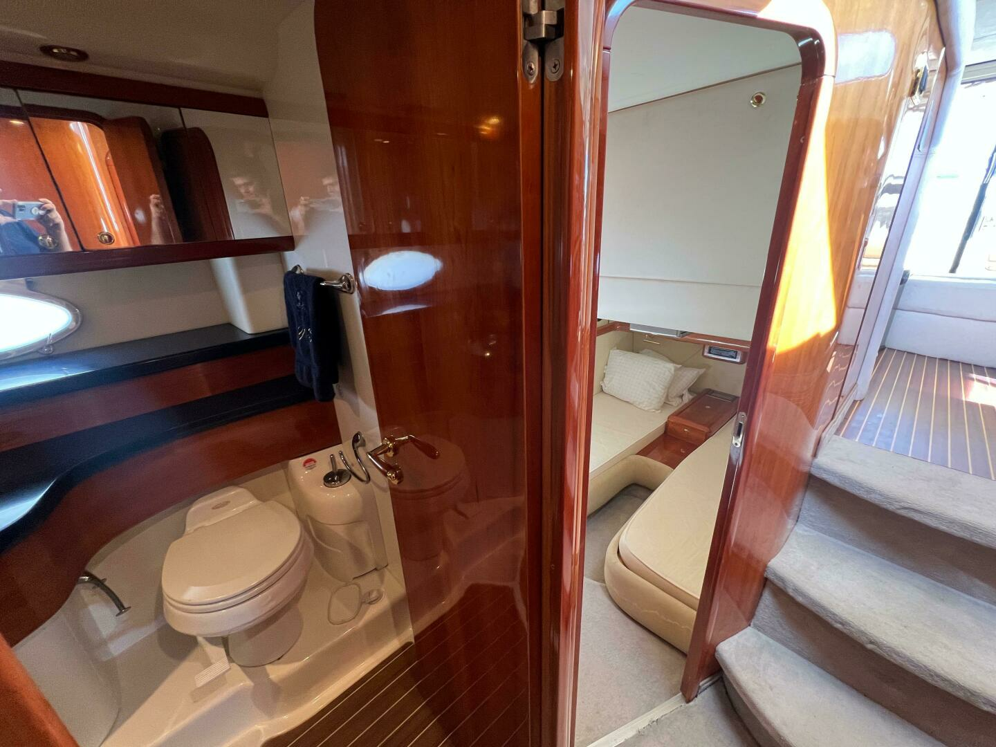 2004 Cranchi Atlantique 48 - Image 23
