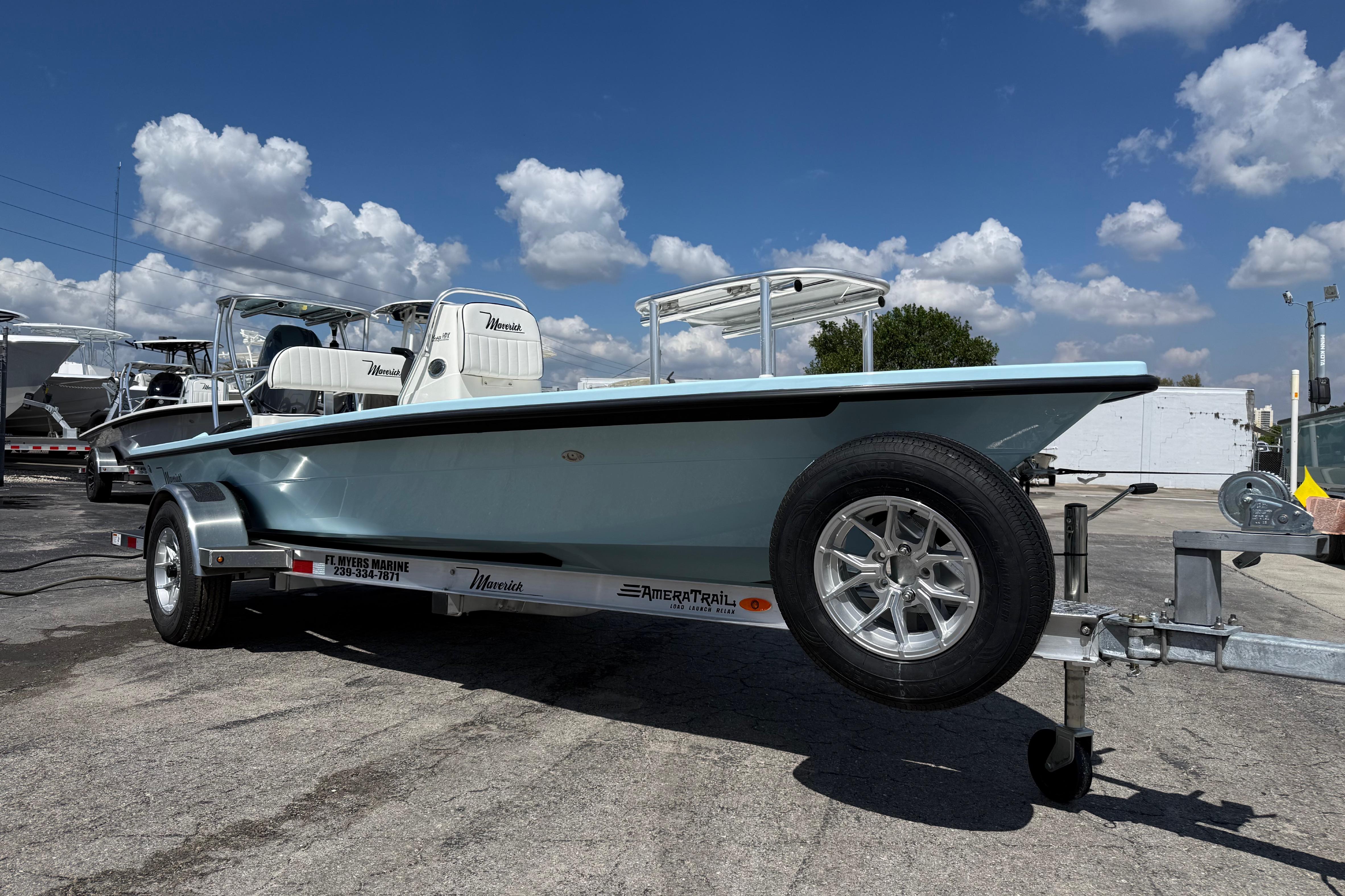 2026 Maverick 17 HPX-V